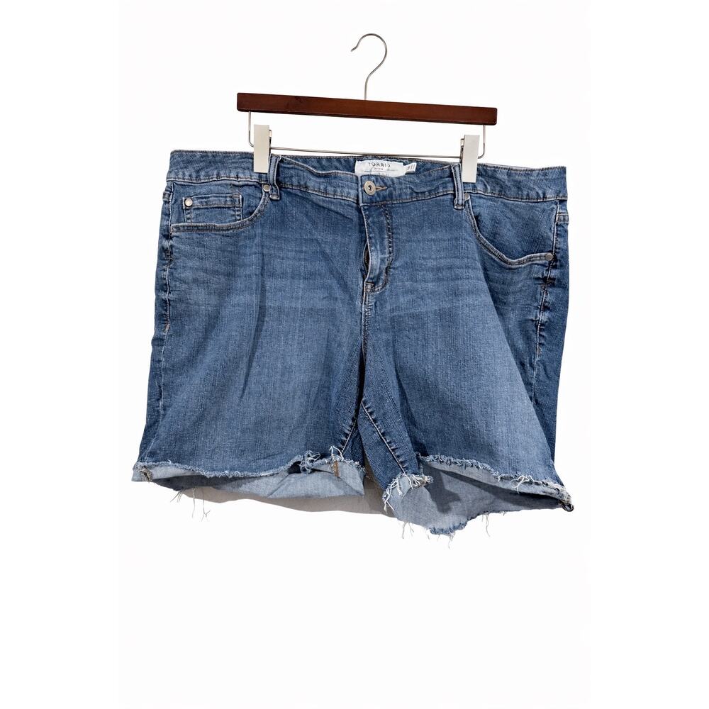 Torrid Denim Shorts Womens 24 Blue Cutoff Raw Hem Stretch Plus Y2K Summer Chic